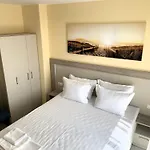 Хотел Stamopolu Lux с изглед към морето *