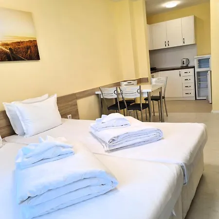 Stamopolu Lux с изглед към морето * Πριμόρσκο