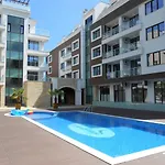Stamopolu Lux с изглед към морето Приморско